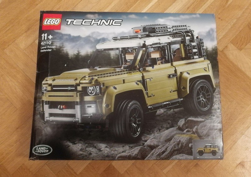 LEGO 42110 1.jpg