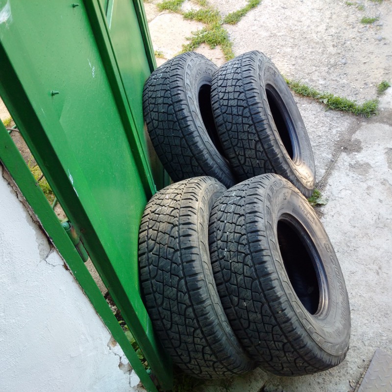 Pirelli 285-75R16 II.jpg