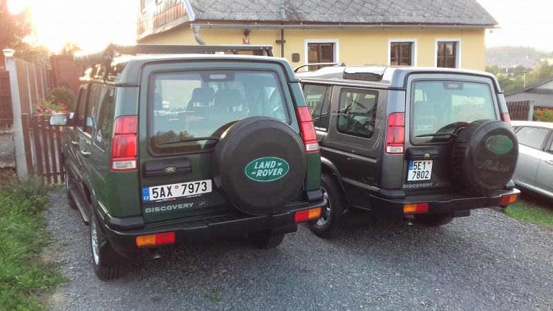20190823_191559.jpg (1.05 MiB) Zobrazeno 10996 x Co je víc než Land Rover? Dva Land Rovery!