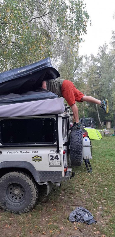 20191012_085934 resize.jpg (224.33 KiB) Zobrazeno 6907 x asi už to našel, ale stan přitom probudil