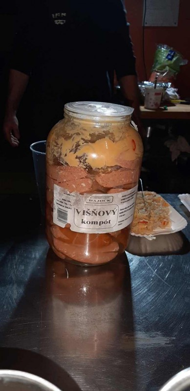 20191011_201431 resize.jpg (94.54 KiB) Zobrazeno 6907 x nové značení pro zmatení nepřítele, a bez pecek