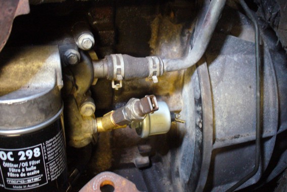 snímač tlaku oleje.jpg