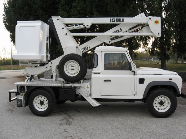 ISOLI-MPT-140-on-Land-Rover-De,425e4d08.jpg