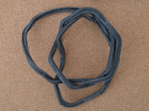 tesneni vika ventilu_200TDi.jpg