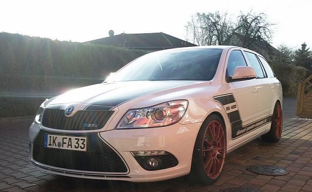 skoda-octavia-combi-rs-gets-451-hp-medium_6.jpg