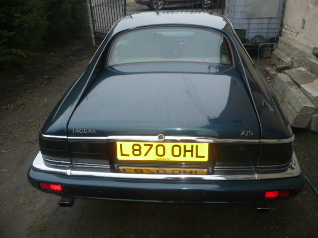 Auta 323.jpg