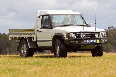 work.340299.6.flat,550x550,075,f.land-rover-discovery-ute.jpg