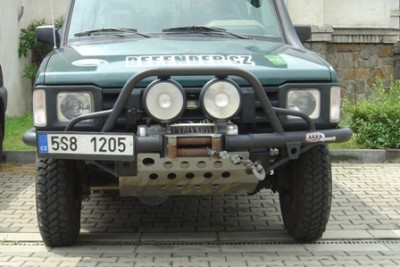 Takhle vypadá na autě. Jen ty boky jsem si musel dodělat...