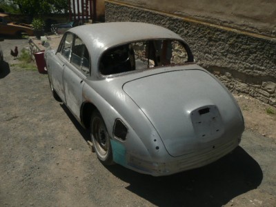 Daimler V8 250 003.JPG