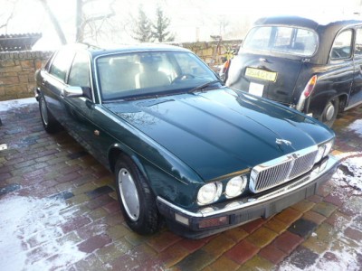 Jaguar XJ6 manual 001.JPG