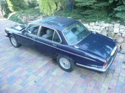Daimler Double six 001.JPG