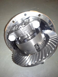 uvnitř vypadá jako nový, bez koroze, bez větších vůlí ...