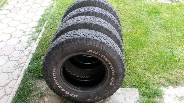BFG AT 235-85r16.jpg