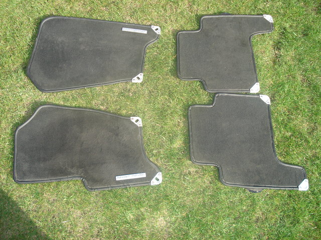 Mřížky, koberečky, L322 002.jpg