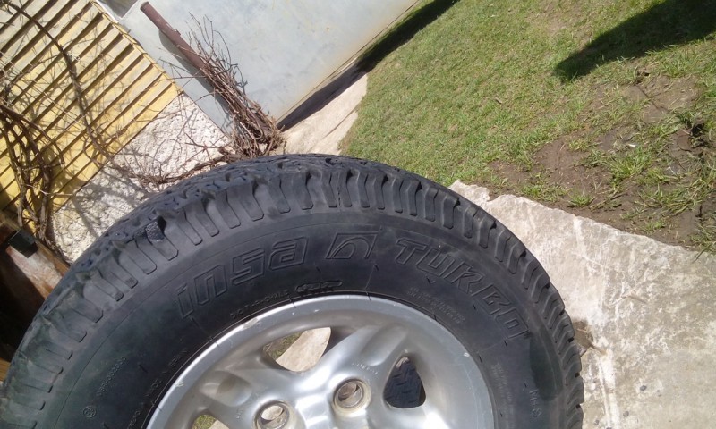 IMG_20150414_132327.jpg pneu.jpg