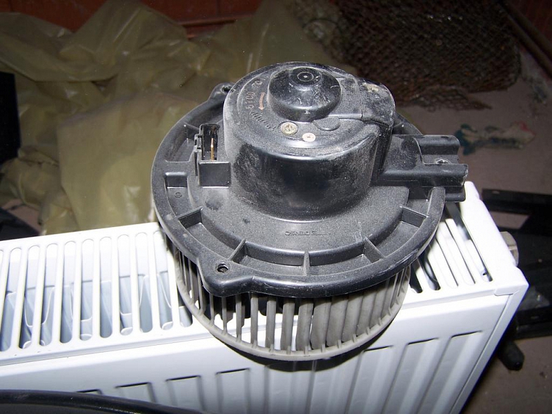 kurenie discovery 2 vnutorne.jpg