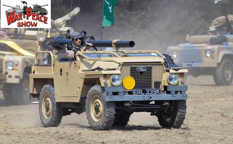 Land-Rover_War_and_Peace_2004_UK_02.jpg